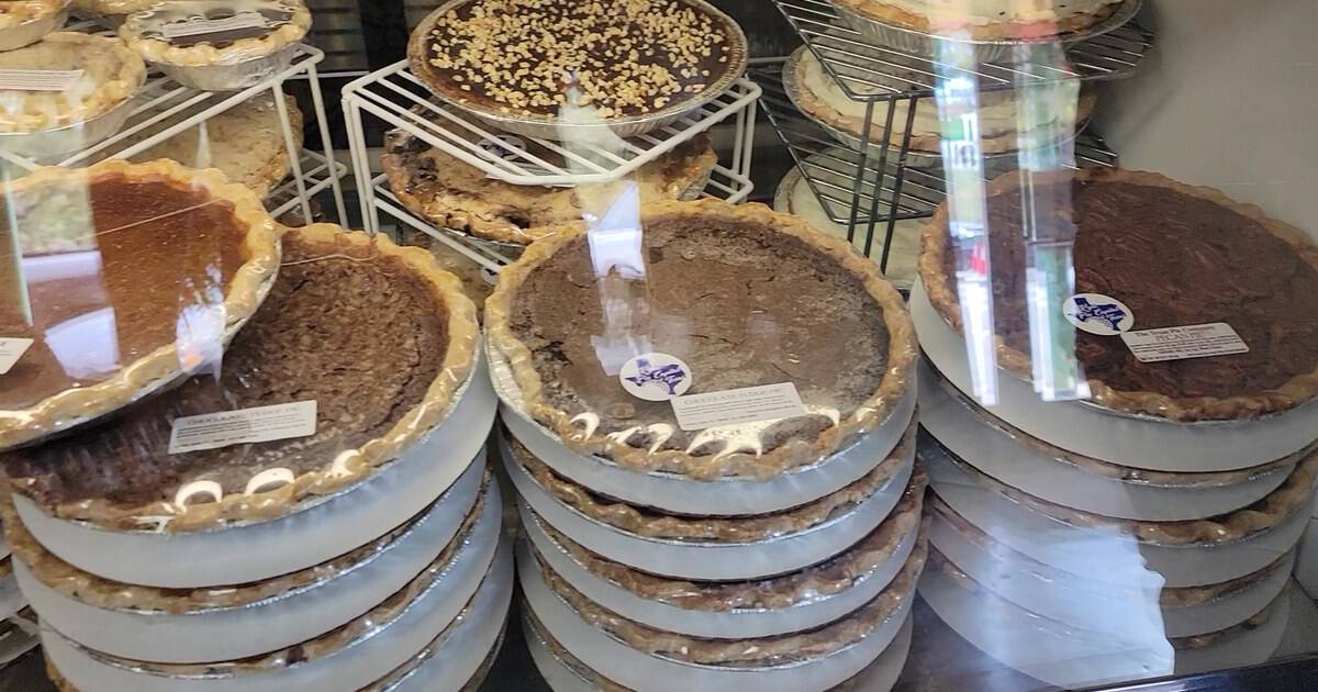 This Charming Texas Cafe Is Serving Grandma’s Pie Recipes in the State’s Official Pie Capital