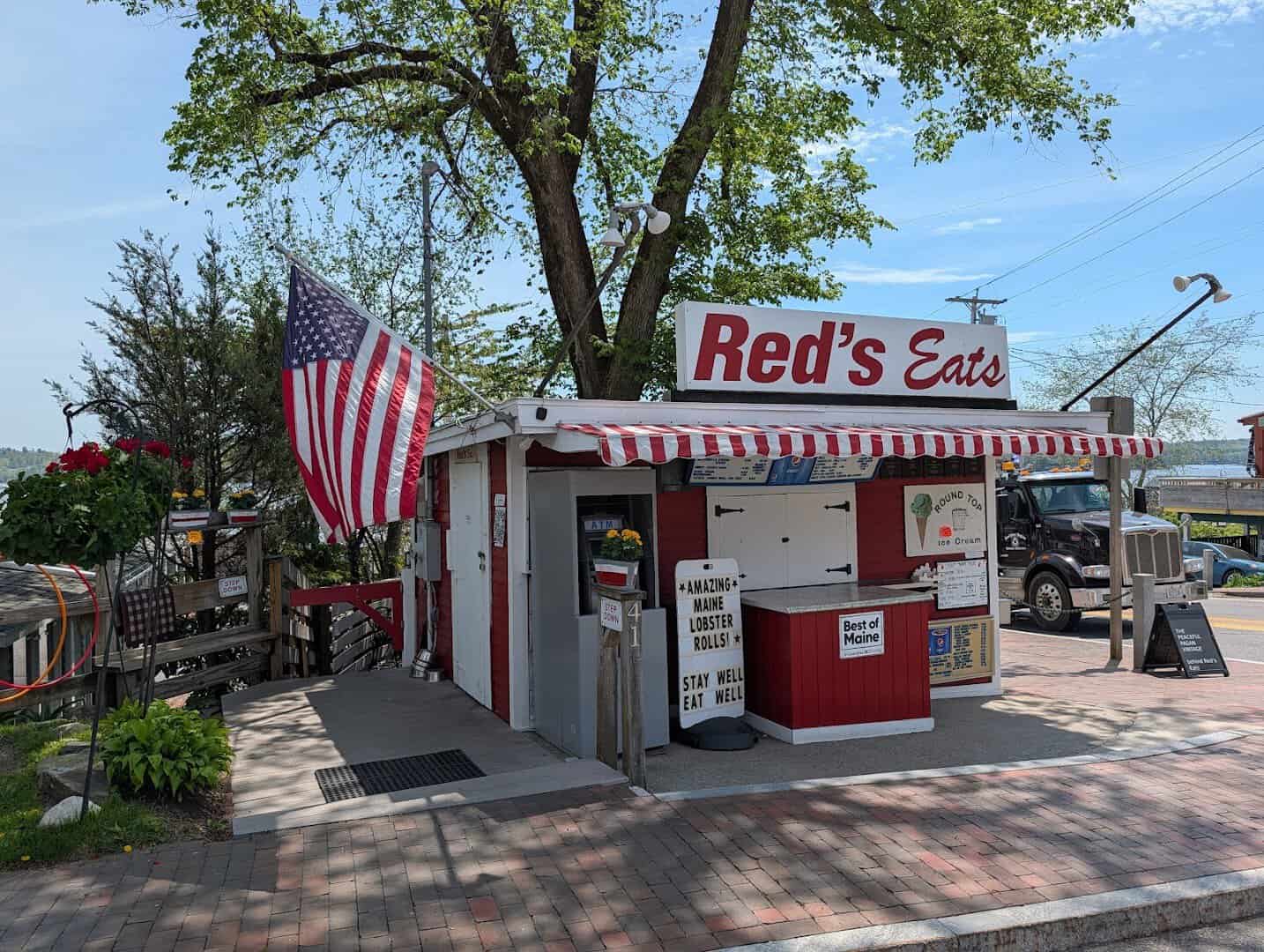 Red's Eats and the Main Street corner in Wiscasset, Maine