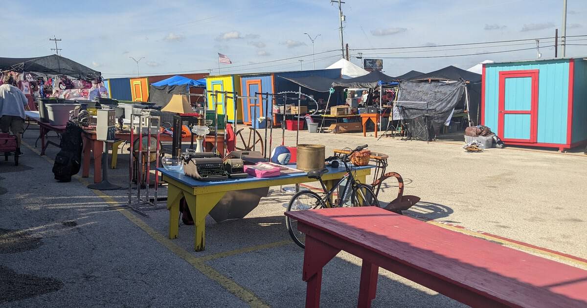 This Sprawling Texas Flea Market Hides Over 500 Vendors and Endless Fair Food