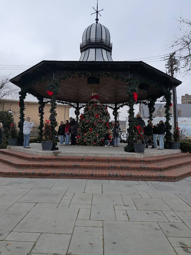 Washington Street Mall gazebo with a decorated Christmas tree and garland, Cape May, New Jersey