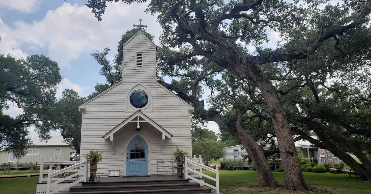 9 Small Texas Towns That Make the Perfect Cozy Weekend Escape