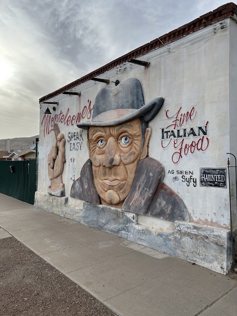Chicago gangster mural on the front of Monteleone's Italian Ristorante in El Paso