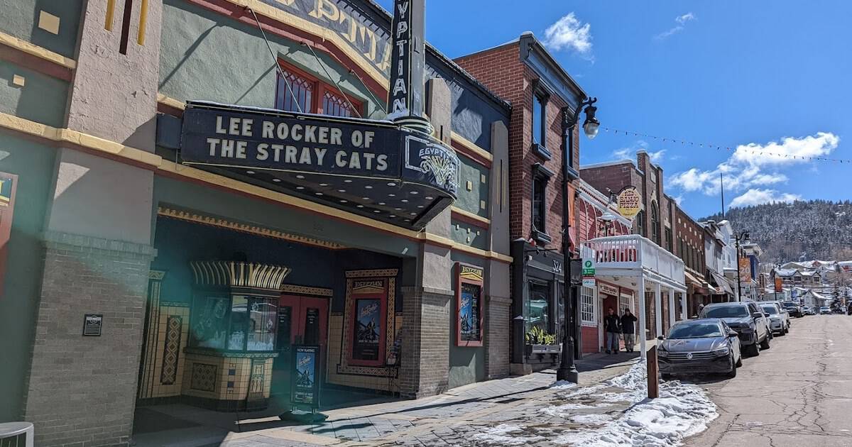 5 Small Towns That Go Full Norman Rockwell the Moment It Snows