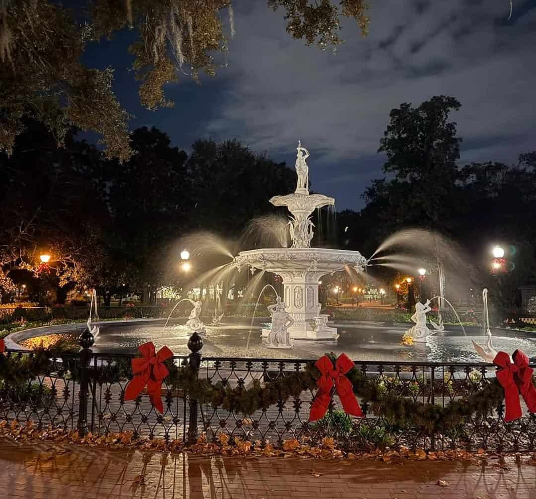 Forsyth Park fountain with holiday garland in Savannah, Georgia