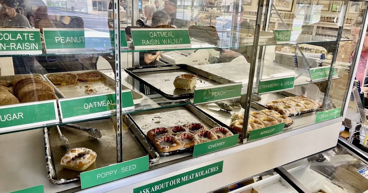 This Old-School Texas Country Store Is a Cafe, Bakery, and Meat Market Under One Roof