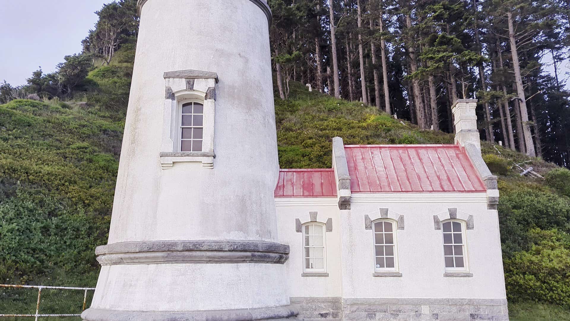 Heceta Head Lighthouse and keeper's house on the green bluff near Florence, Oregon
