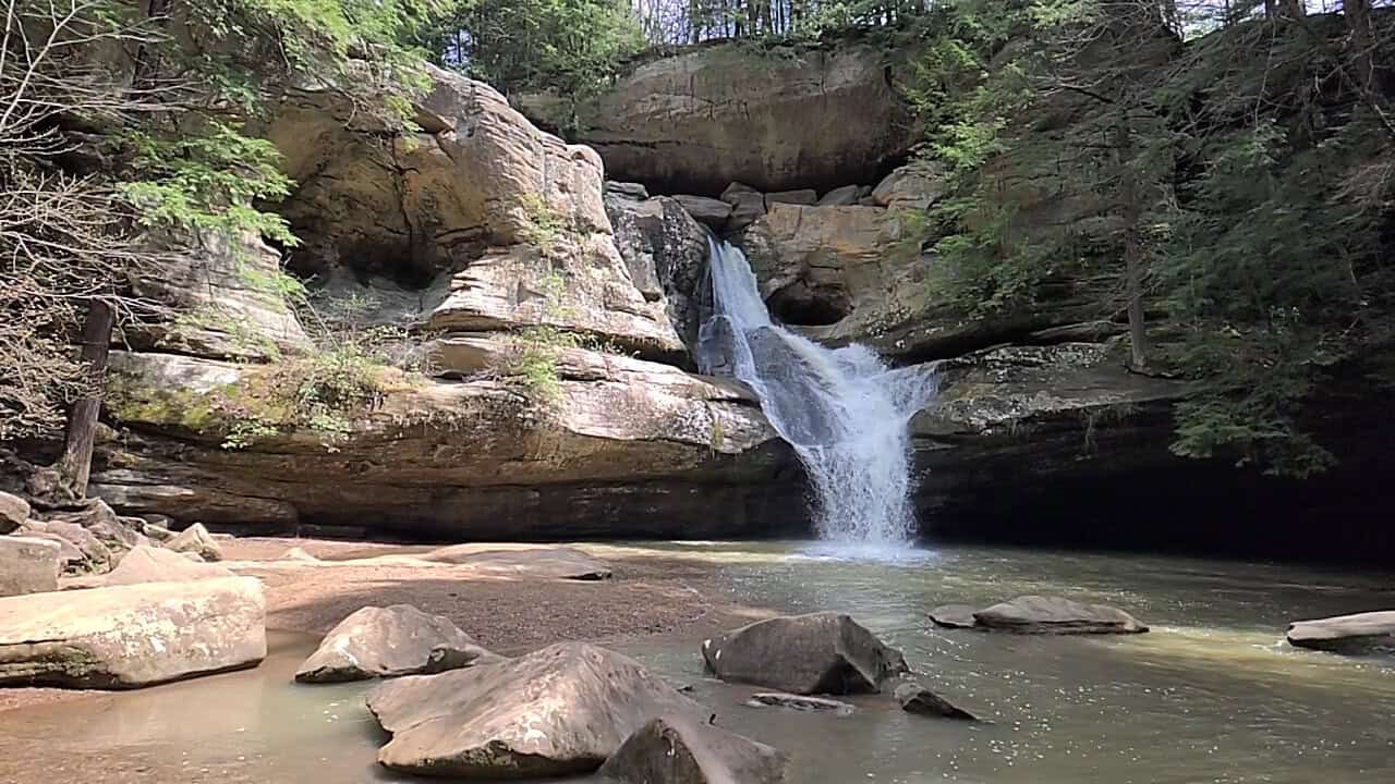 Waterfall over sandstone cliffs in Hocking Hills, Ohio