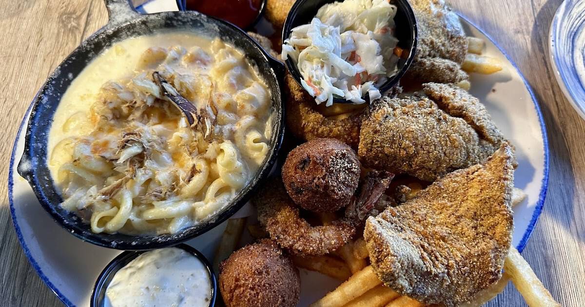 This Hidden Waterfront Texas Seafood Spot Serves the Catch Straight Off the Boat