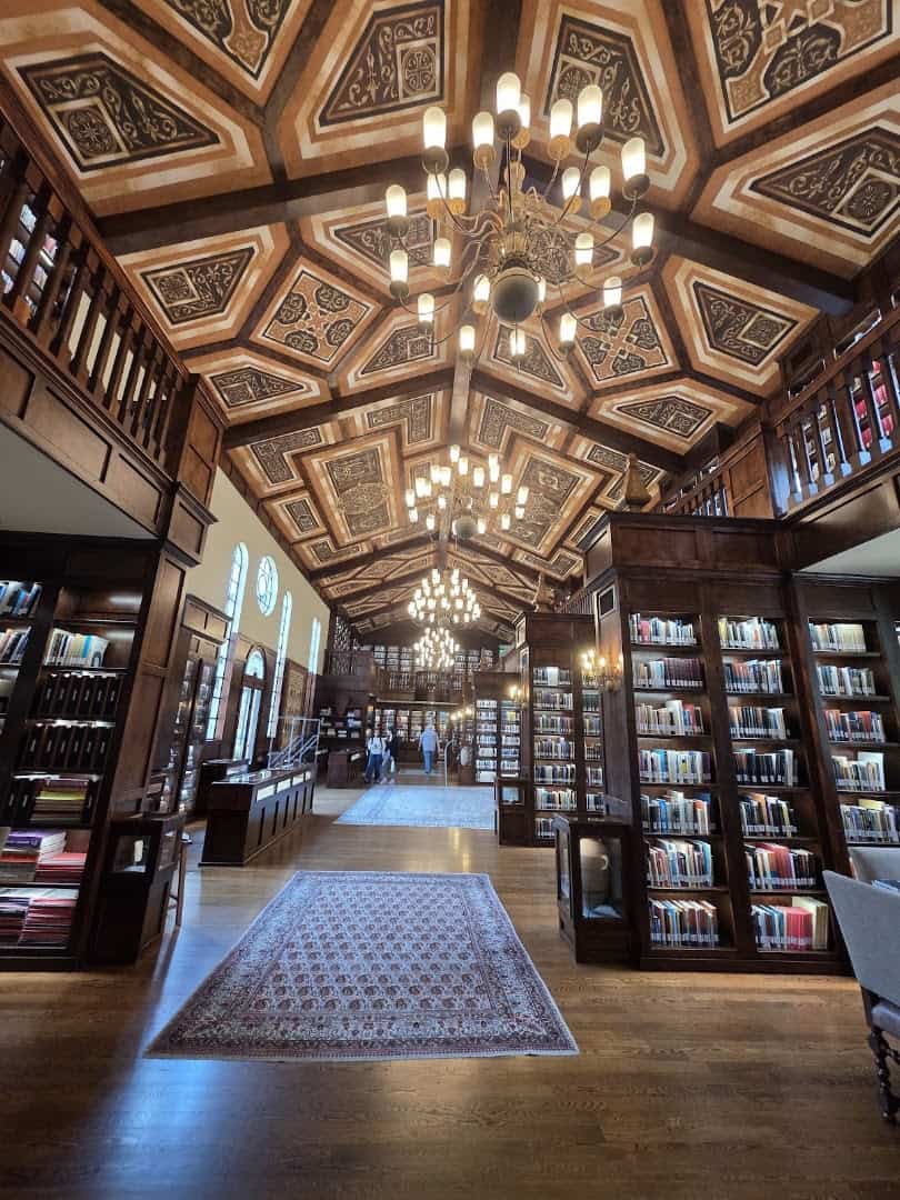 The chandelier-lit main reading hall at the Lanier Theological Library in Houston, Texas