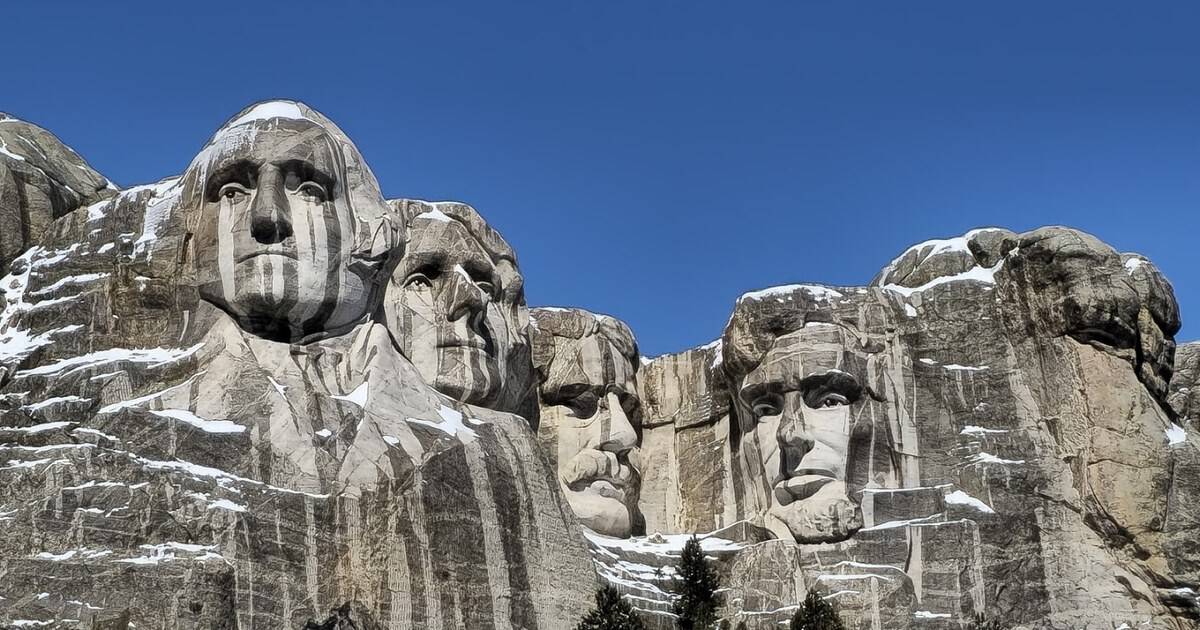 14 Bucket List Landmarks That Actually Live Up to the Hype