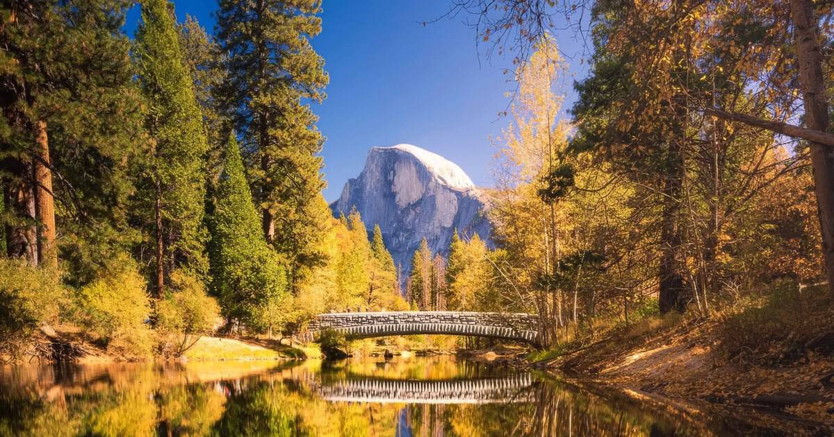 6 Breathtaking National Parks That Explode With Color Every Fall