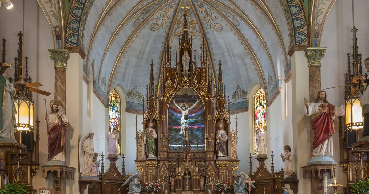 This Unassuming Texas Church Hides One of the Most Beautiful Painted Interiors in the State