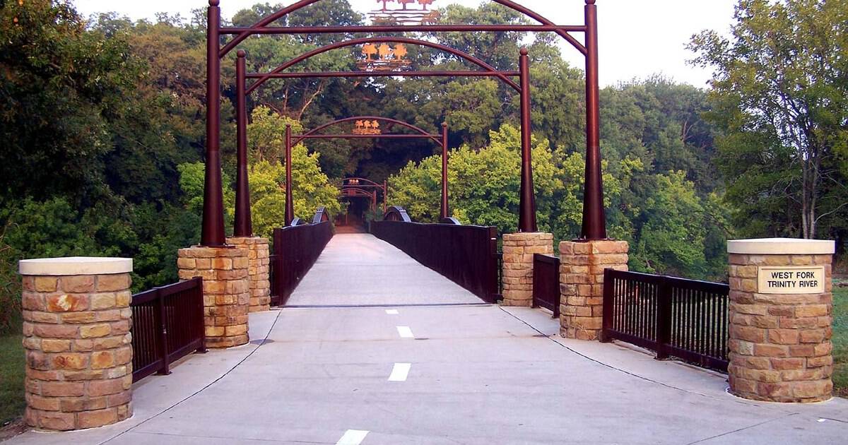 This Easy Texas Nature Trail Is Shaded, Bench-Lined, and Full of Wildlife