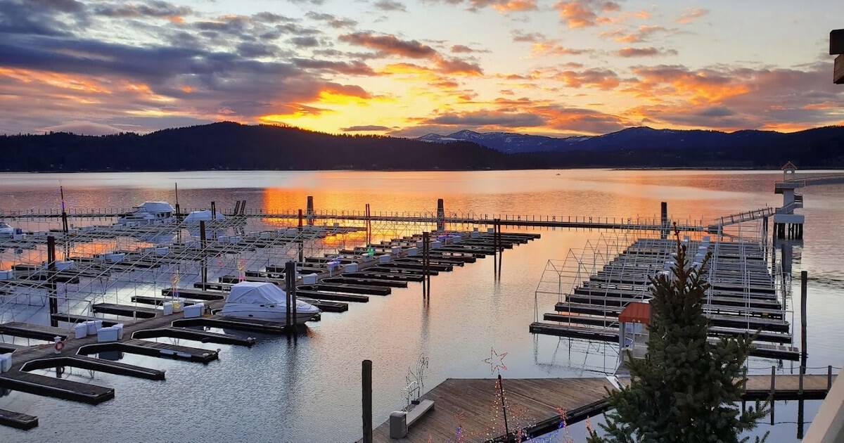 12 Romantic Valentine’s Escapes From Mendocino to Cape May