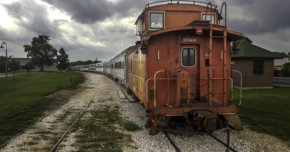 12 Scenic Texas Train Rides That Feel Like Time Travel
