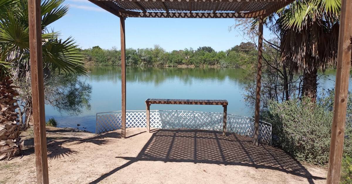 This $3 Texas Wetland Preserve Is Packed With Viewing Docks, Bird Blinds, and 300 Bird Species
