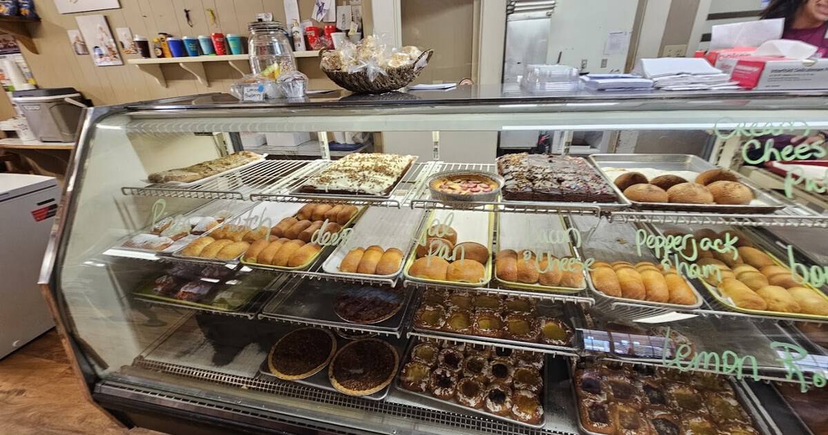 7 Small-Town Texas Bakeries Keeping the Kolache Tradition Alive