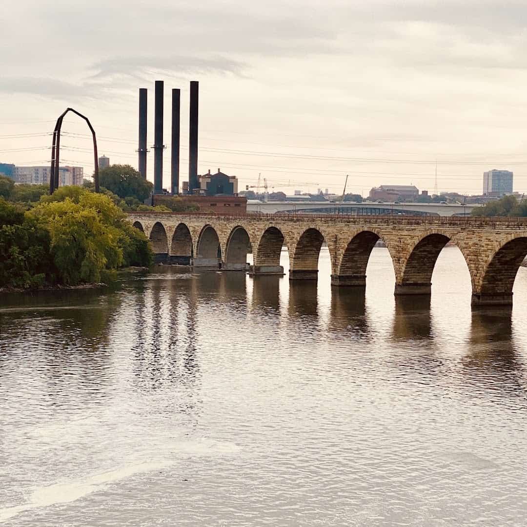 Stone Arch Bridge over the Mississippi River in Minneapolis, Minnesota