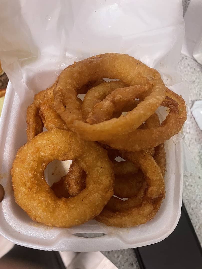 Golden fried onion rings at Wingfield's in Dallas